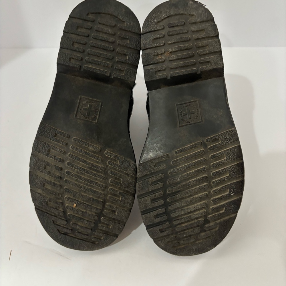 Dr Martens size 11 - Picture 7 of 8